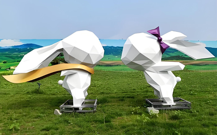 不銹鋼幾何動(dòng)物雕塑--以幾何為筆，重繪動(dòng)物的第二生命
